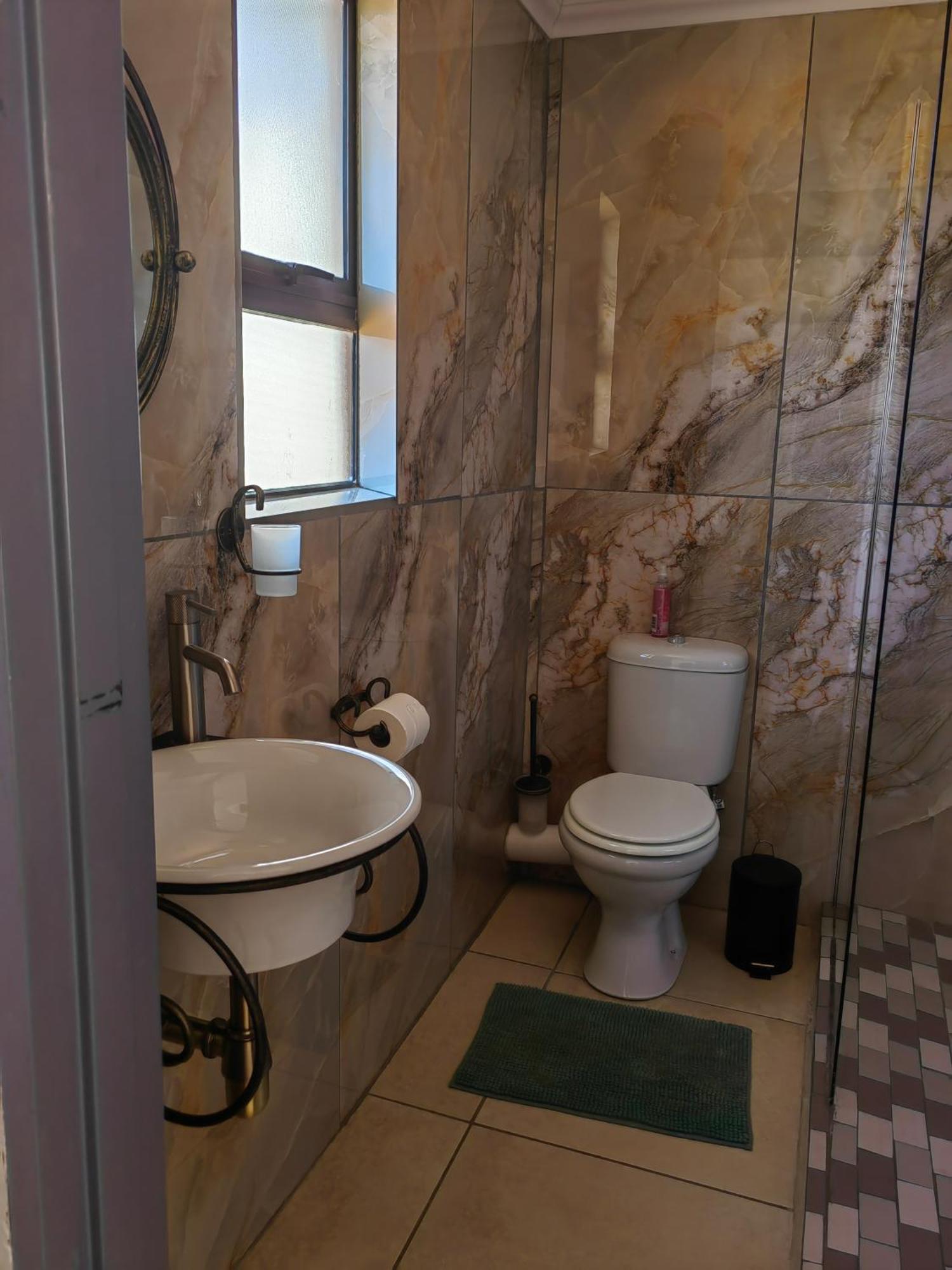 Back Of The Moon Guesthouse Kuruman Luaran gambar